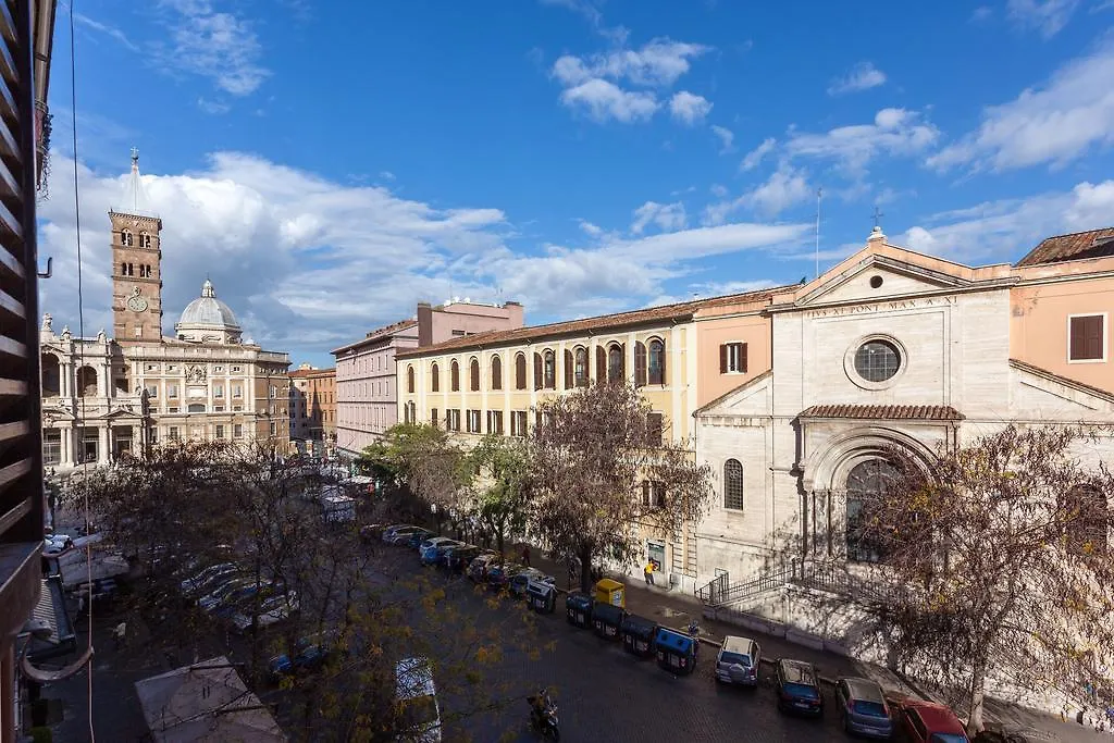 The Bluehostel Roma Itália